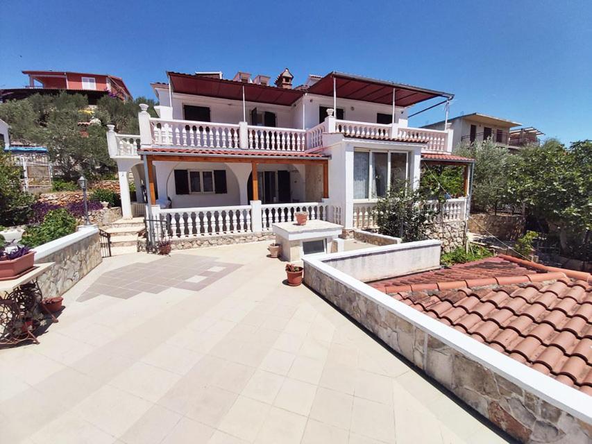 Apartments Carmen Vinisce Exterior photo